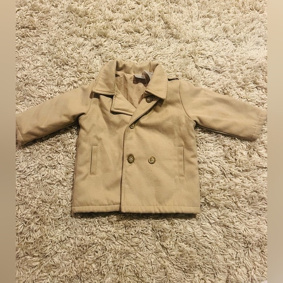 FAO Schwarz Other - FAO partially wool 12 mos tan winter coat in good condition!